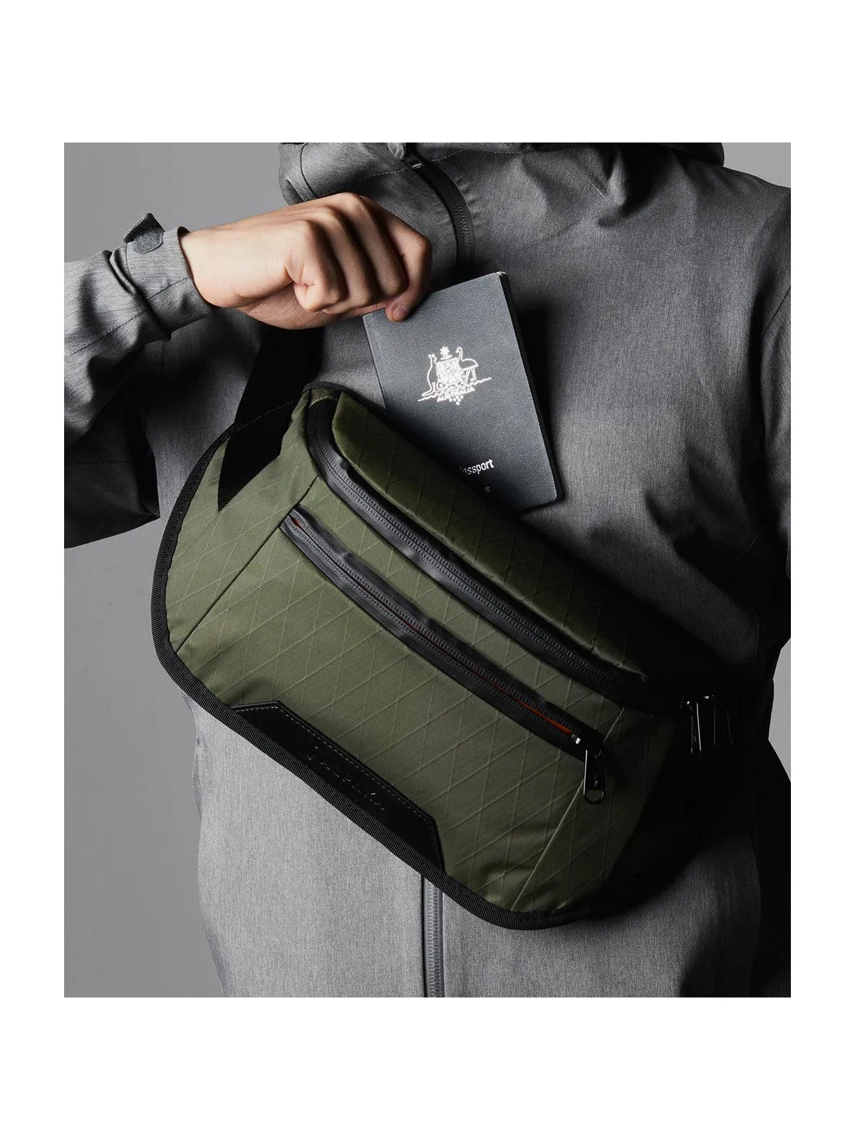 Limited Edition Alpaka Bravo Sling Mini - Forest Green