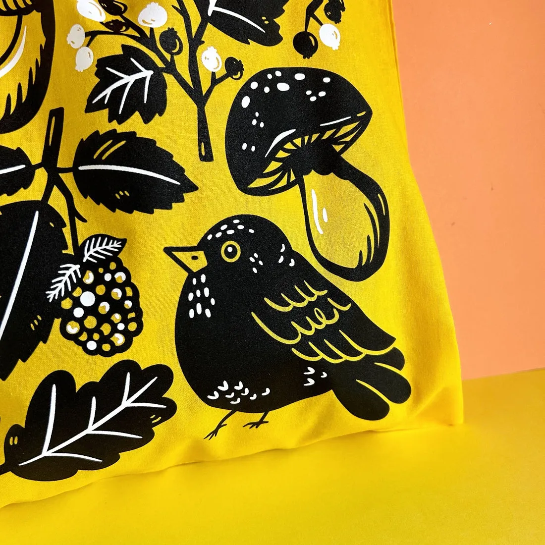 Blackbird Tote Bag