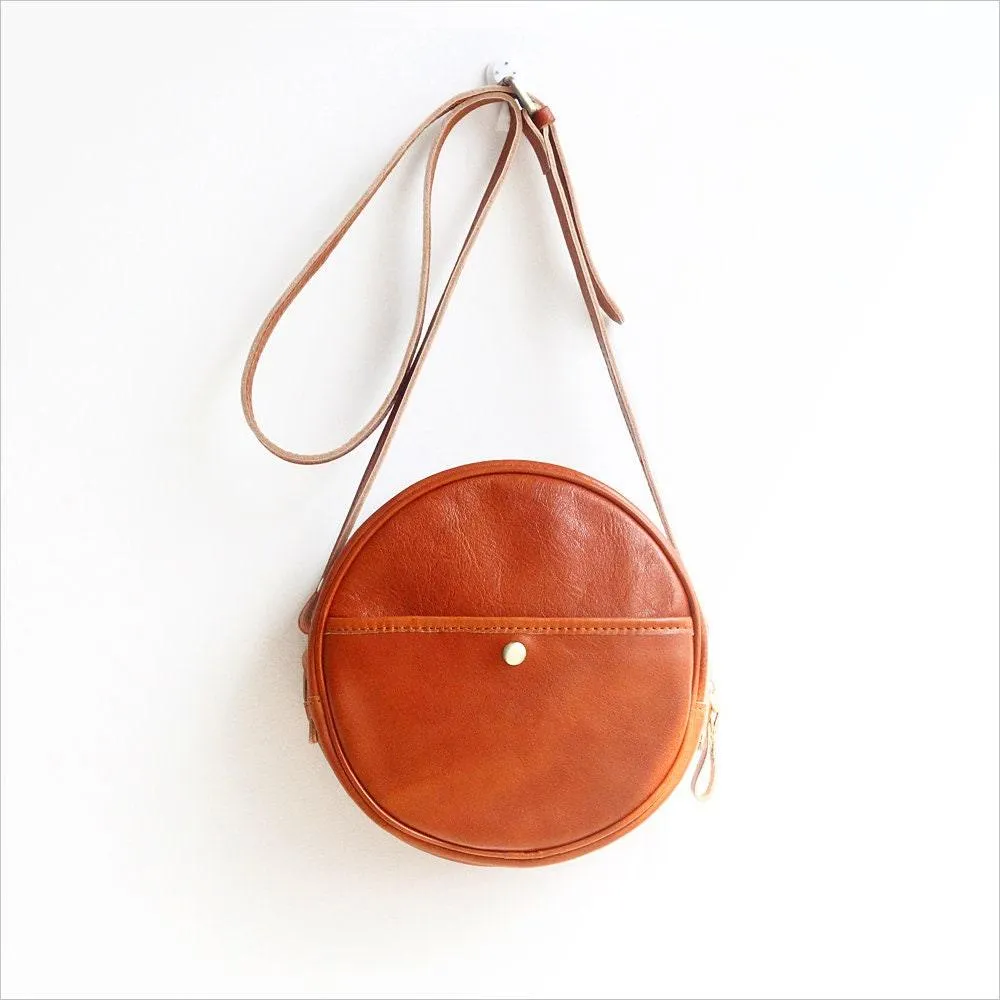 Small Vintage Designer Vegetable Leather Round Bag, Retro Shoulder Bag For Women, Handcrafted Brush Off Ladies Baguette Handbag